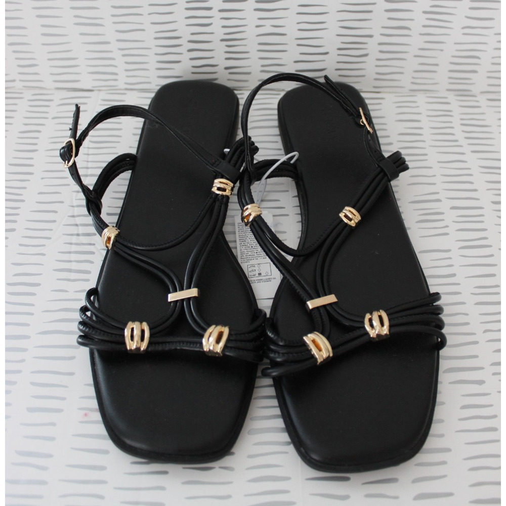 Old Navy Womens Faux-Leather Strappy Hardware Sandals Black Jack Size 11 NWT